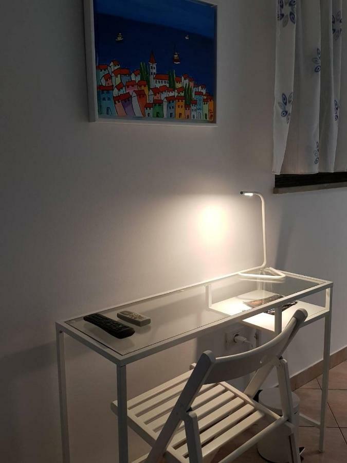L&M Room Пула Екстериор снимка