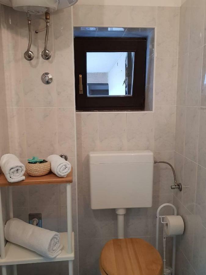 L&M Room Пула Екстериор снимка